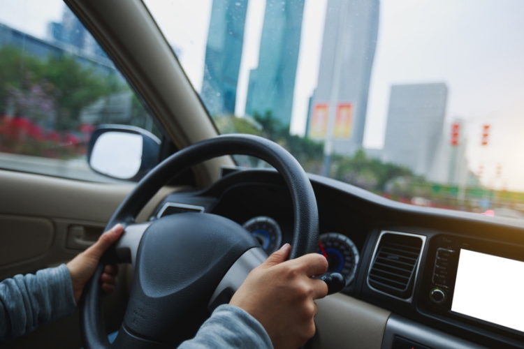 La DGT cambia de criterio y asume el del TEAC: a efectos de módulos, los VTC tributan como transporte en taxi