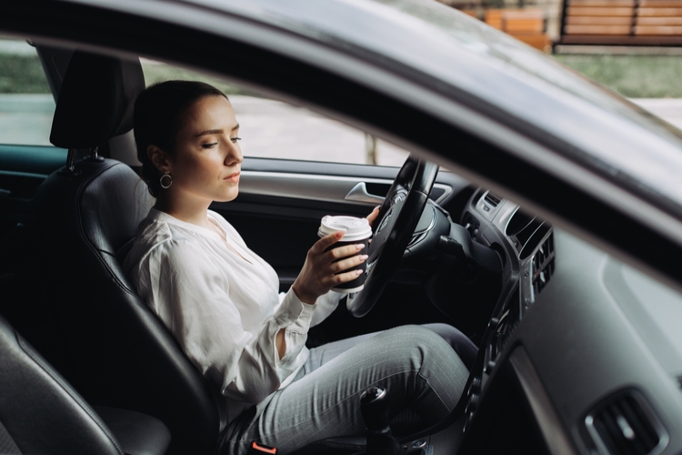 El TS establece que los desplazamientos hasta el primer cliente no se consideran tiempo de trabajo efectivo