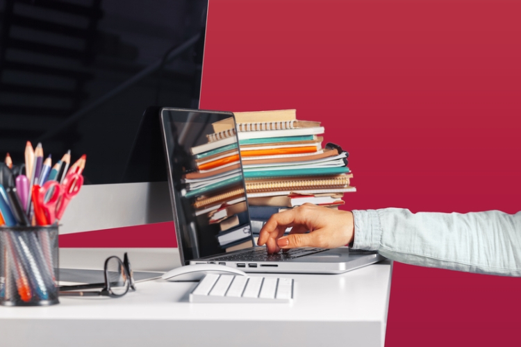 Condena a un despacho de abogados por vulneración de la intimidad de una empleada