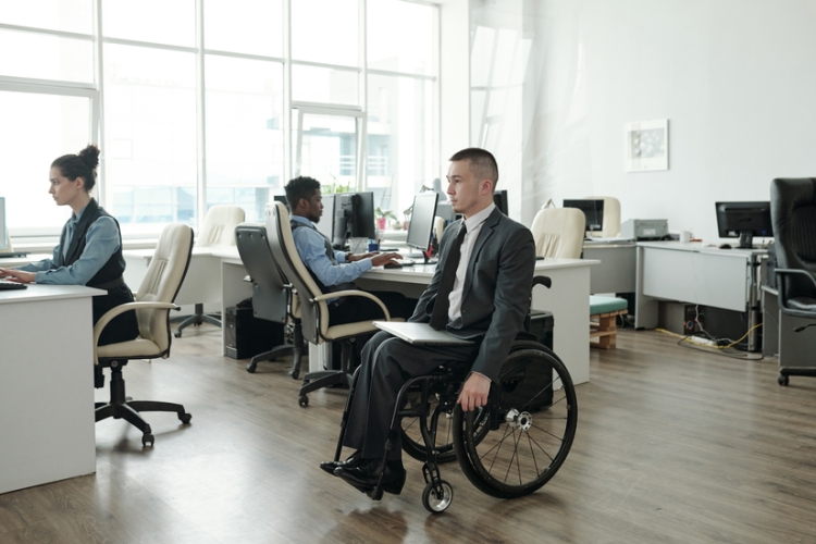 El TEAC aclara cómo aplicar el incremento de gastos deducibles en el ejercicio en el que se reconoce una incapacidad al trabajador