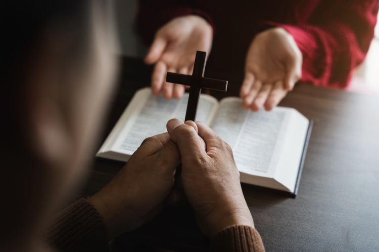 El TC no da amparo a un padre al que se prohibió adoctrinar en la fe evangélica a su hijo menor