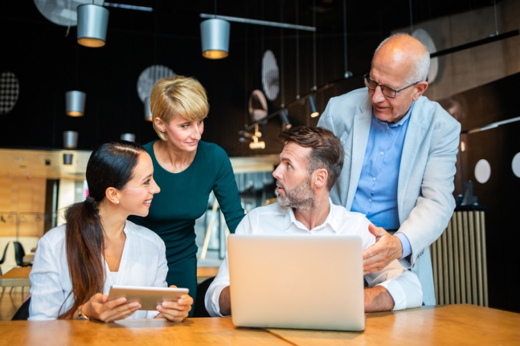 La DGT recuerda que no cabe la exención en IP por empresa familiar si las funciones de dirección las ejerce un sobrino