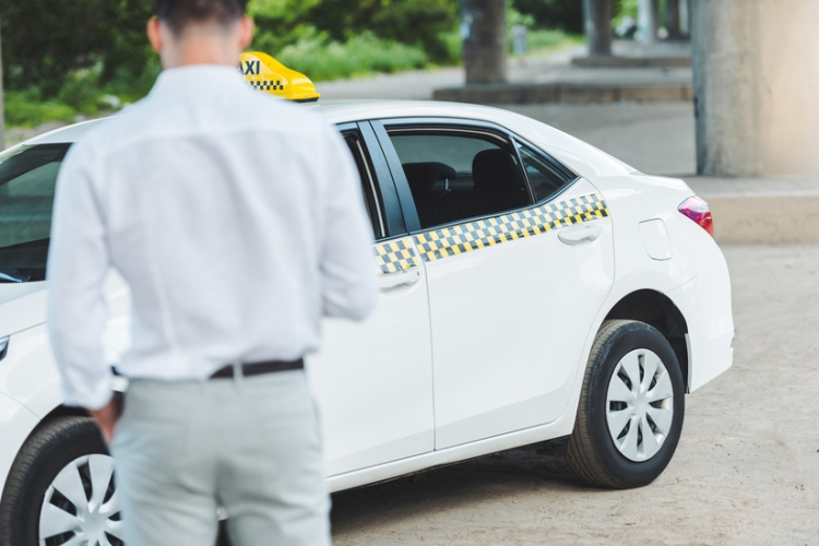 El sector del taxi firma su nuevo convenio colectivo