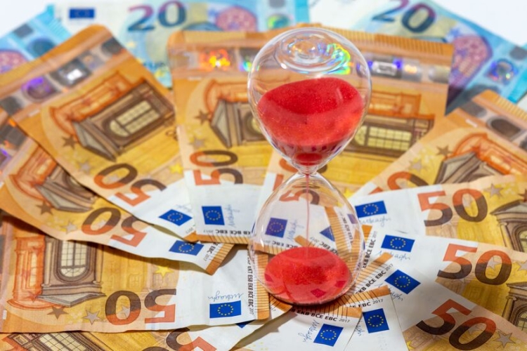 La DGT se pronuncia sobre la tributación de intereses indemnizatorios en el IRPF tras sentencia