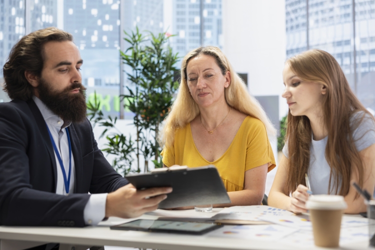 Publicado el VIII convenio colectivo para despachos de técnicos tributarios y asesores fiscales 2025-2026