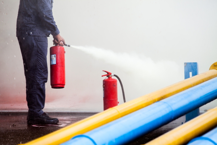 Reglamento de la UE con restricciones sobre el uso de sustancias perfluoroalquiladas y polifluoroalquiladas (PFAS) en espumas contra incendios