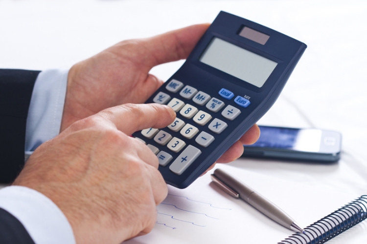 La DGT señala qué gastos judiciales son deducibles en IRPF para el favorecido por las costas de un juicio