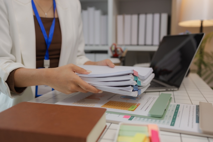 Criterio del INSS sobre el abono de la prestación por nacimiento y cuidado de menor en supuestos de cambio de régimen laboral