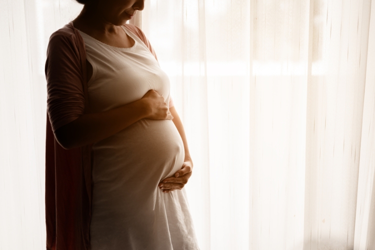 España se adhiere al Convenio OIT sobre protección de la maternidad