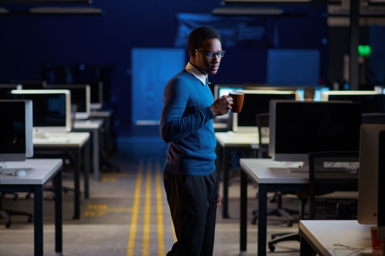 TS y plus de disponibilidad: no basta para pagar horas extra