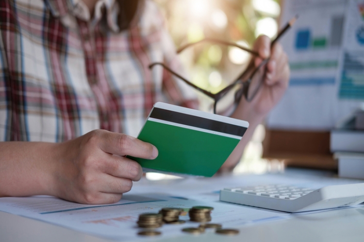 El TJUE exige a las entidades bancarias una evaluación individual para negar una cuenta básica