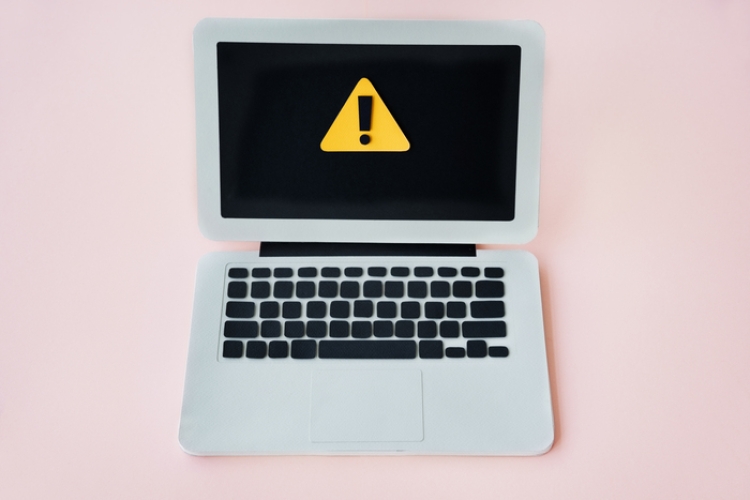 TJUE: los Estados miembros pueden obligar a las webs de contenido adulto a verificar la edad de los usuarios