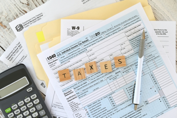 DGT: tratamiento en IRPF de las cuotas del convenio especial con la SS satisfecho por la empresa en despidos colectivos