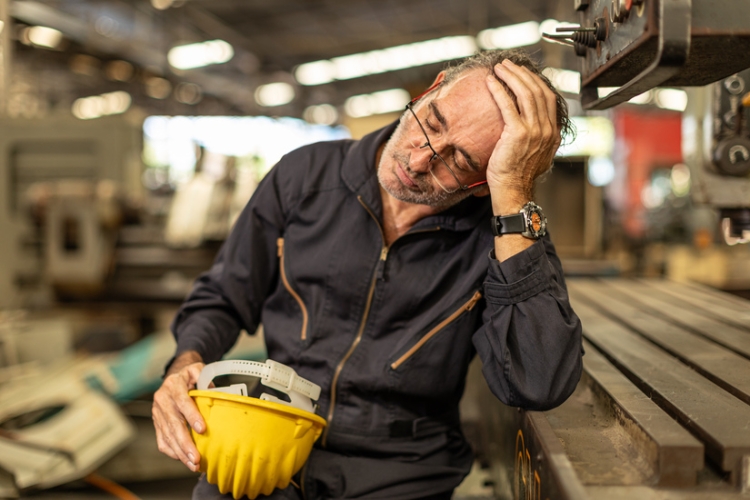 Los graduados sociales alertan: el absentismo escala al 5,21% y ya es un problema estructural