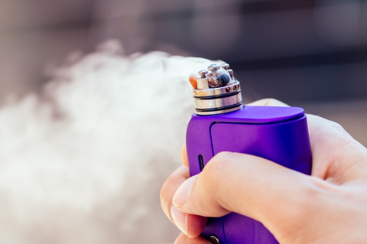 La DGT indica en qué epígrafes del IAE matricularse para vender vapeadores no desechables y sus accesorios