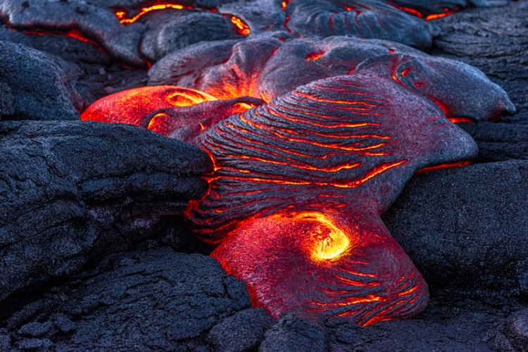 Nuevas reglas para el cese de actividad de los autónomos afectados por la erupción volcánica en La Palma