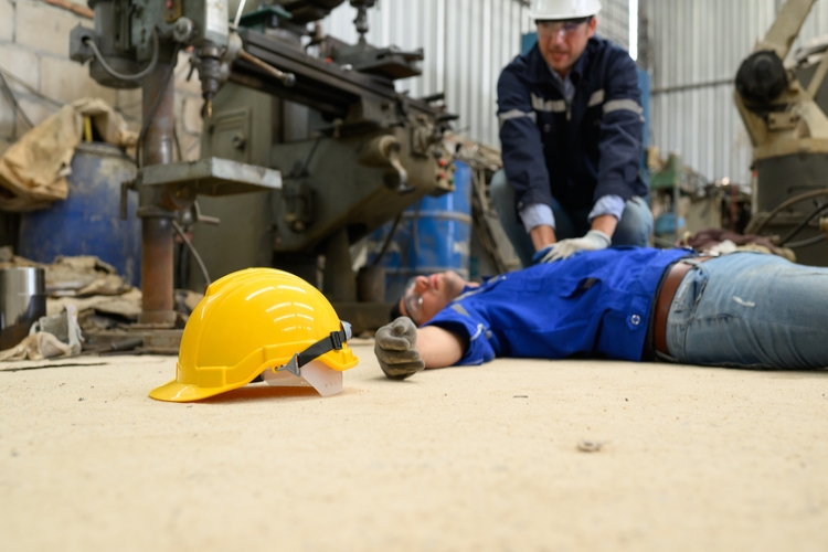 Fallecimiento del trabajador tras accidente de trabajo o enfermedad profesional, ¿sus herederos tienen derecho a un nueva indemnización de daños y perjuicios?