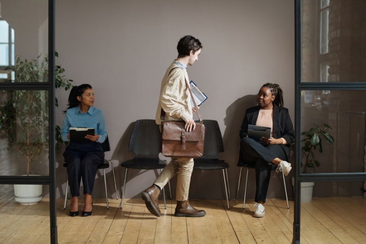 Pluses de absentismo y productividad: limitaciones según la doctrina del TJUE y TS