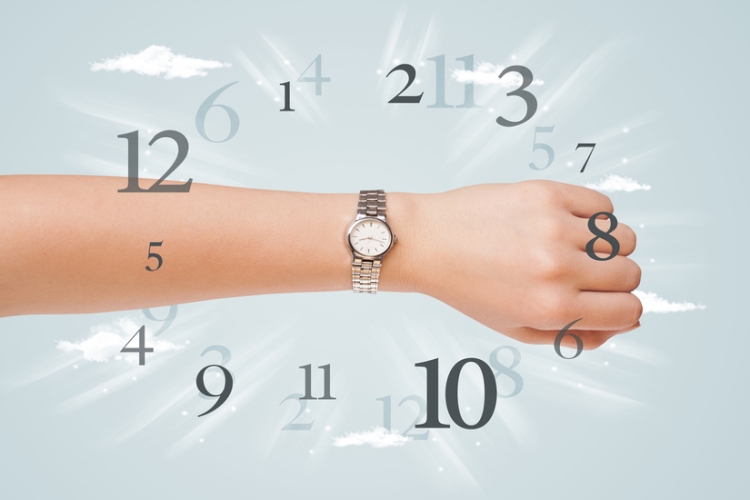 Cambio de hora: ¿Tiene que retribuirse la hora de más en un trabajo nocturno?