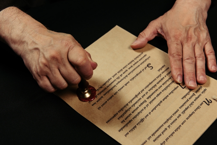 ¿Puede un poder de representación sobrevivir al fallecimiento de uno de los poderdantes?