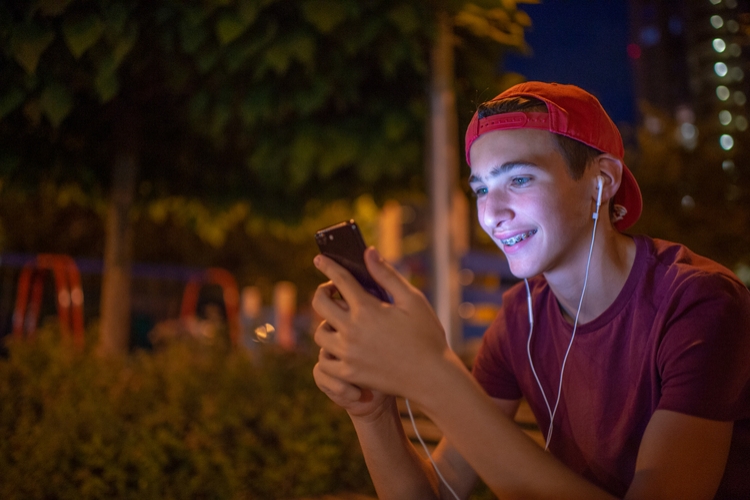 ¿Cómo limitará España el acceso a pornografía a menores?