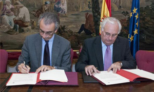 Los ciudadanos y empresas no residentes podrán tramitar sus NIF desde los consulados españoles