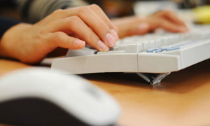 El secretario de Estado de Administraciones Públicas presenta a los alcaldes el proyecto Emprende en 3