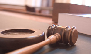 Andalucía abona 434.000 euros a abogados y procuradores por la asistencia jurídica gratuita