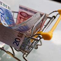 Las denuncias por delitos fiscales caen un 35,7% en 2012