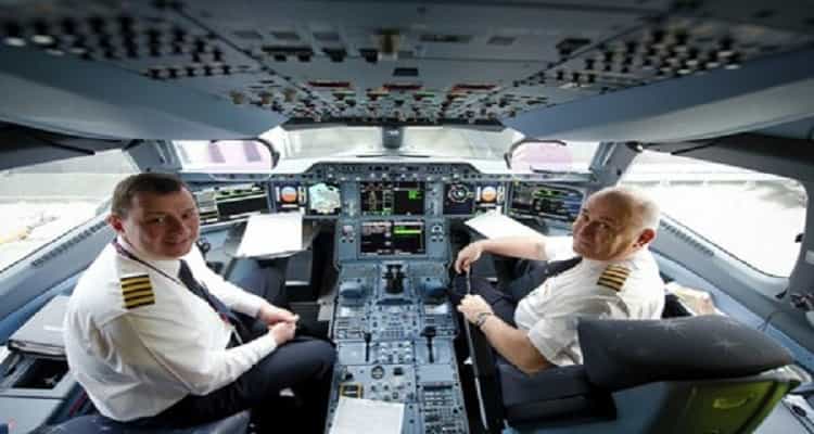 pilotos avion