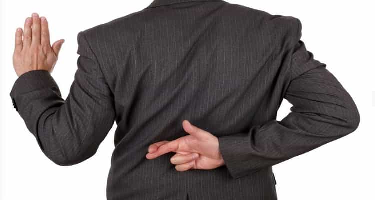 Condenada a once meses de prisión por denunciar falsamente a su jefe