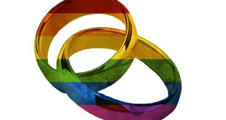 Aunque el país de la UE de turno no reconozca el matrimonio entre homosexuales, estos tienen derecho a residir en él más de tres meses.