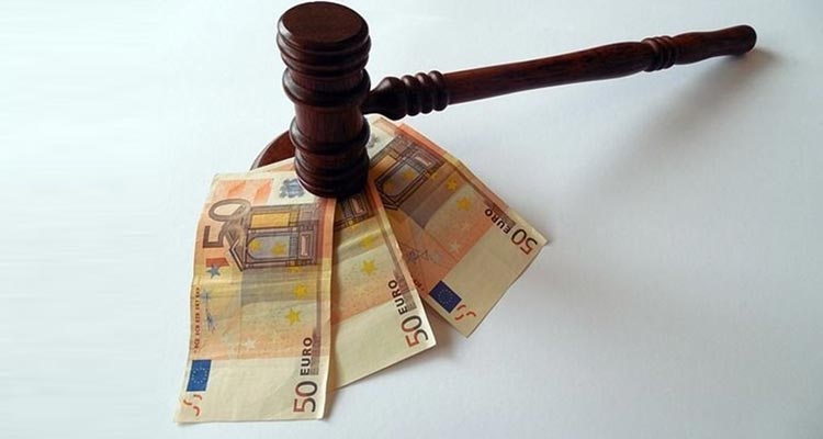 La Dirección General de Tributos aclara la tributación del abono de complementos salariales e intereses moratorios por sentencia judicial.